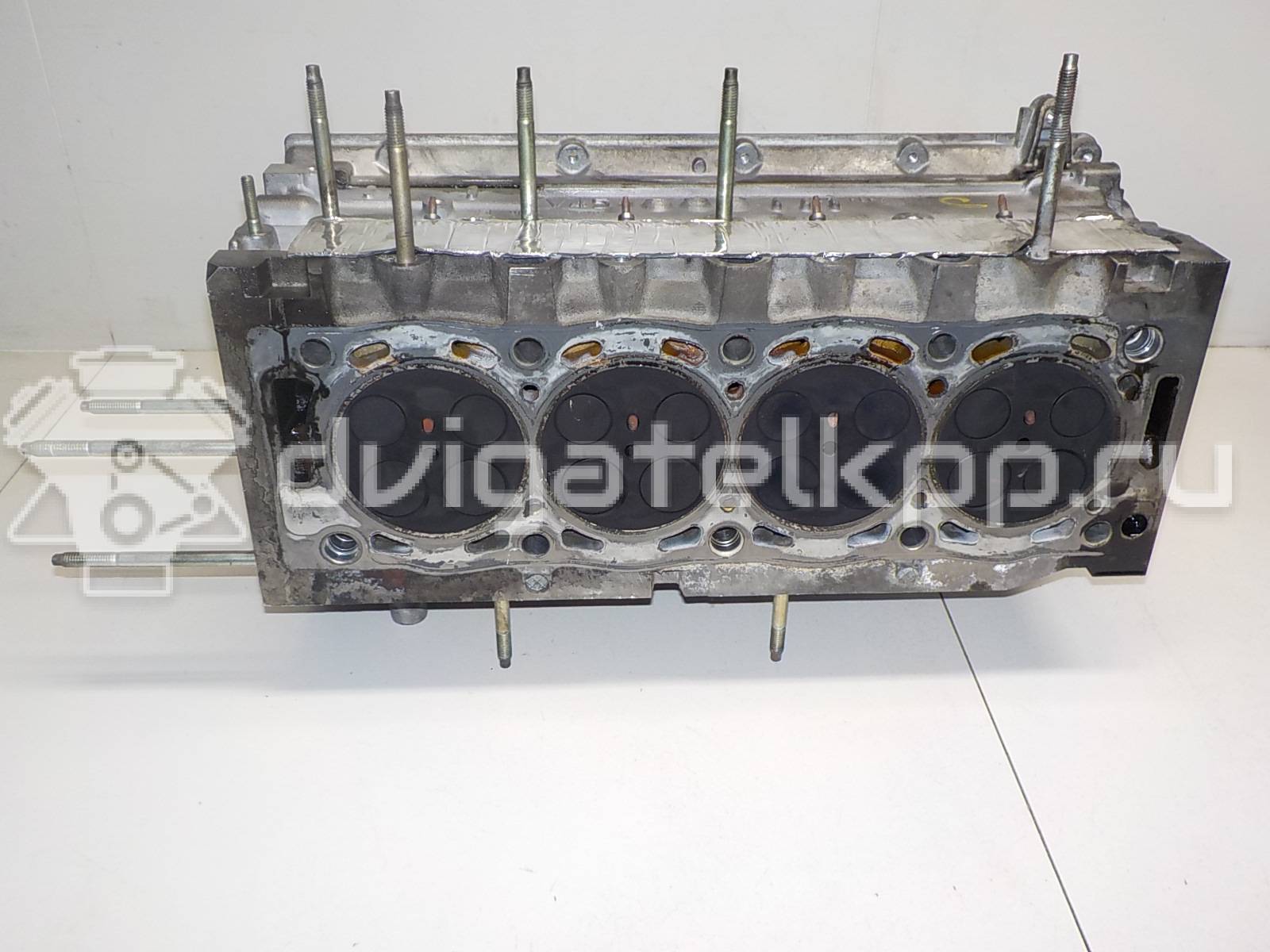 Фото Головка блока для двигателя D 4204 T для Volvo V50 Mw / C70 / V70 / C30 / S40 136 л.с 16V 2.0 л Дизельное топливо 8252347 {forloop.counter}}