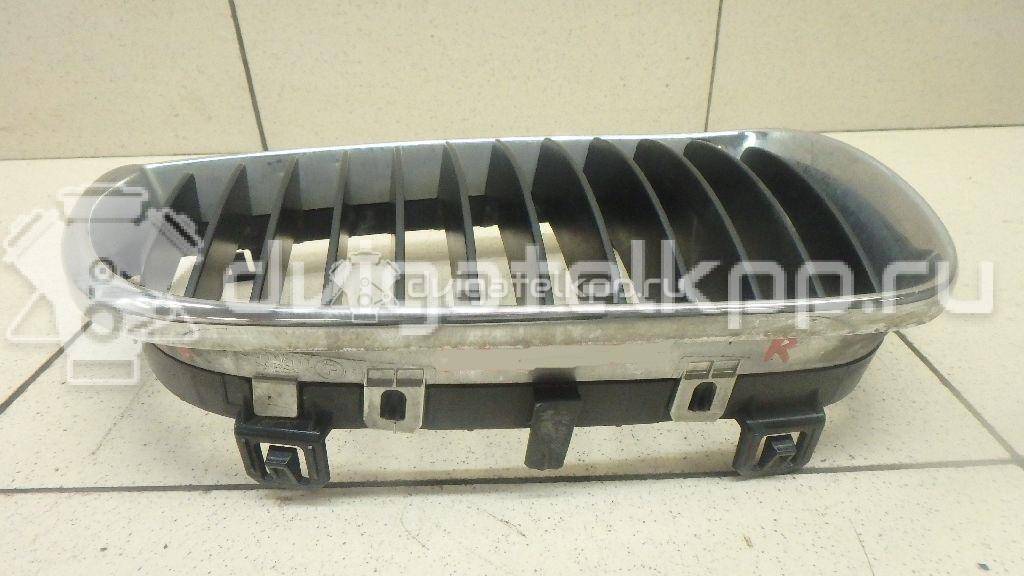 Фото Решетка радиатора правая  51137077130 для Bmw 1 {forloop.counter}}