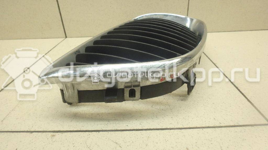 Фото Решетка радиатора правая  51137077130 для Bmw 1 {forloop.counter}}