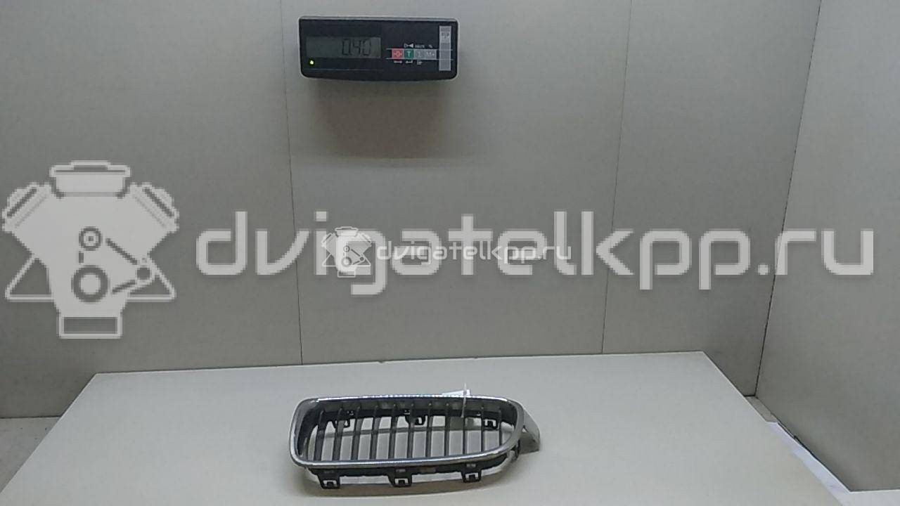 Фото Решетка радиатора левая  51137255411 для Bmw 3 {forloop.counter}}