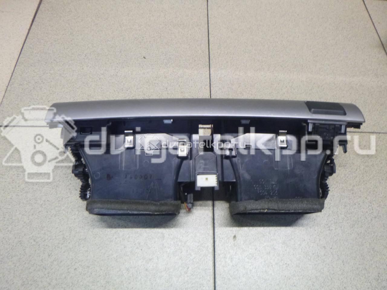 Фото Дефлектор воздушный  64227161801 для bmw X5 E70 {forloop.counter}}