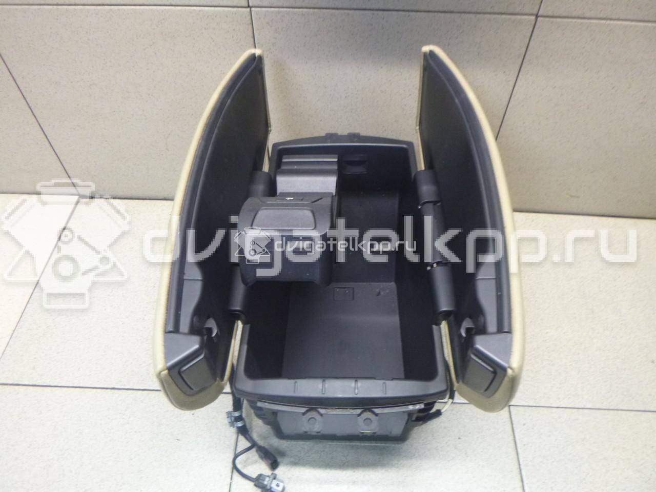 Фото Подлокотник  51166973463 для bmw X5 E70 {forloop.counter}}