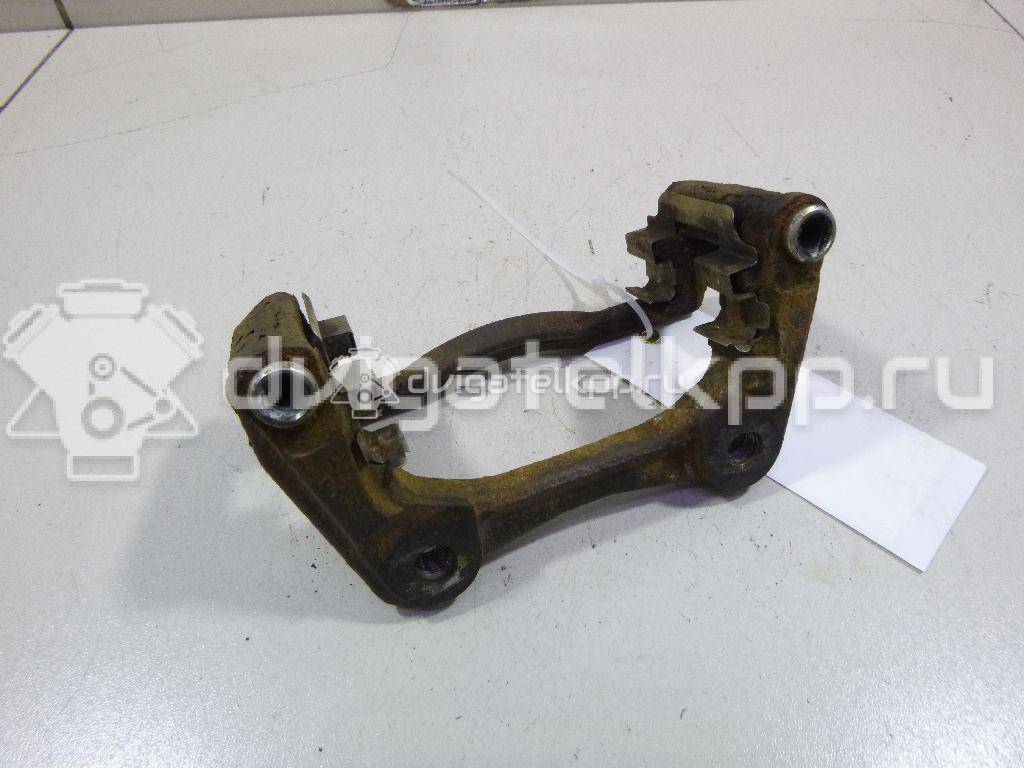 Фото Скоба суппорта переднего  7701059704 для vaz Lada Largus {forloop.counter}}