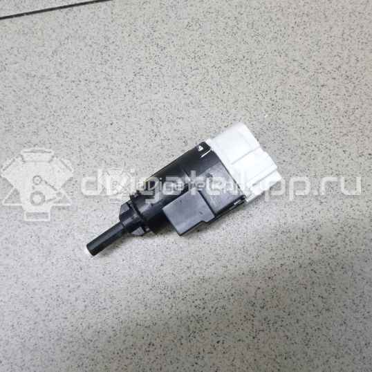 Фото Датчик включения стопсигнала  253206170R для vaz Lada Largus