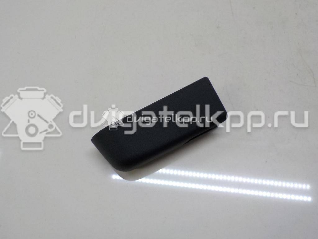 Фото Крышка поводка стеклоочистителя  7701040187 для vaz LADA X-RAY {forloop.counter}}