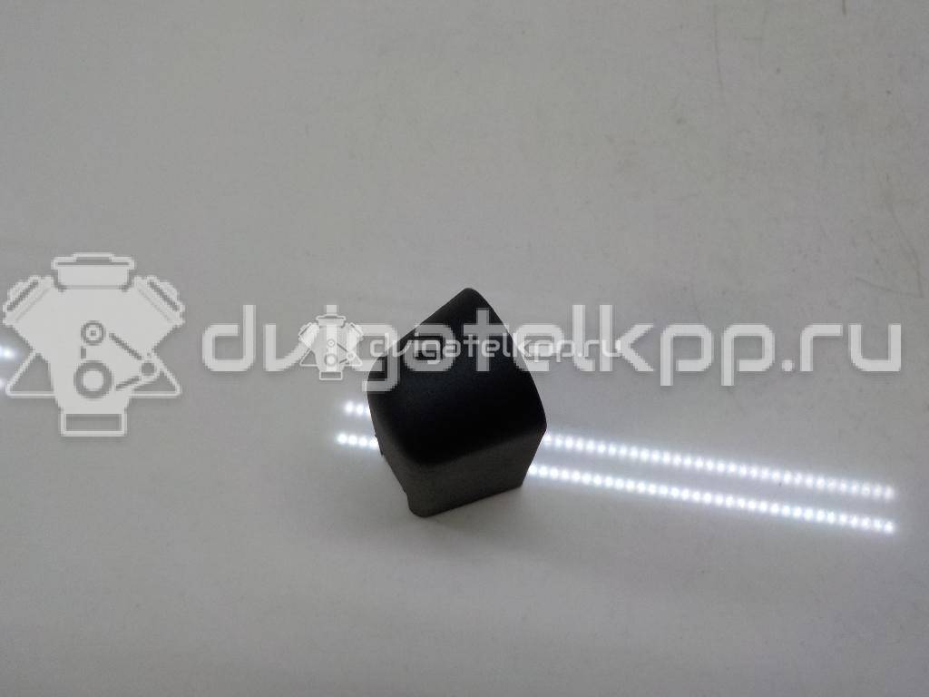 Фото Крышка поводка стеклоочистителя  7701040187 для vaz LADA X-RAY {forloop.counter}}