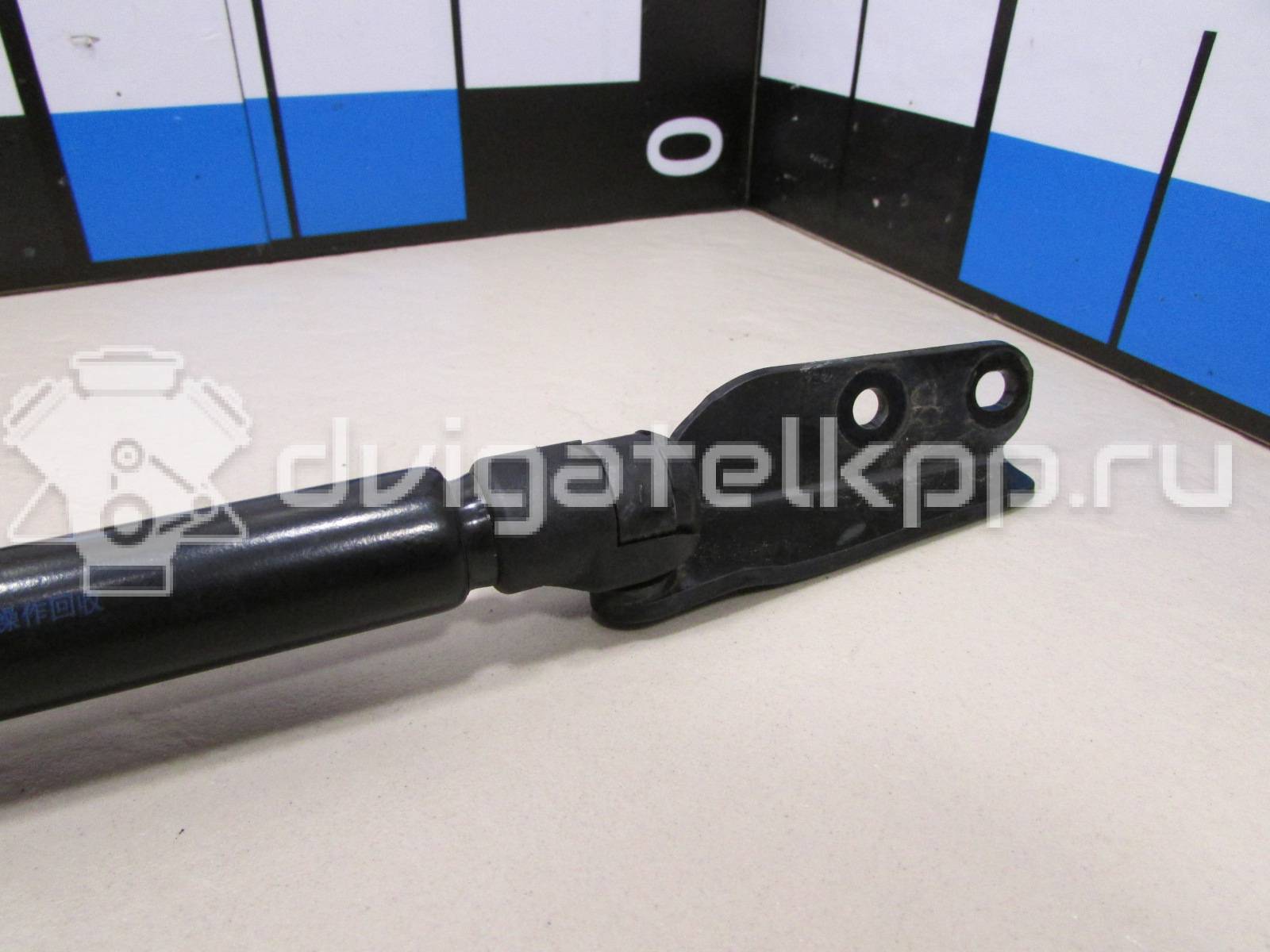 Фото Амортизатор двери багажника  904513VA0A для Nissan Note {forloop.counter}}