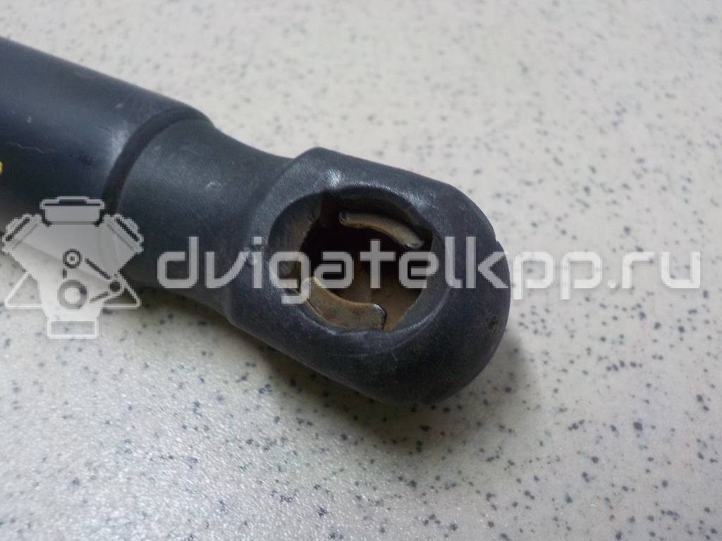 Фото Амортизатор двери багажника  LR002104 для Land Rover Freelander {forloop.counter}}