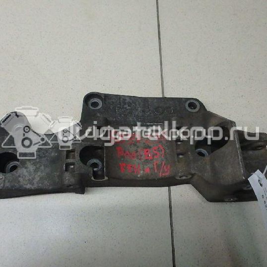 Фото Кронштейн генератора  045903143C для Seat Ibiza / Cordoba / Arosa 6H