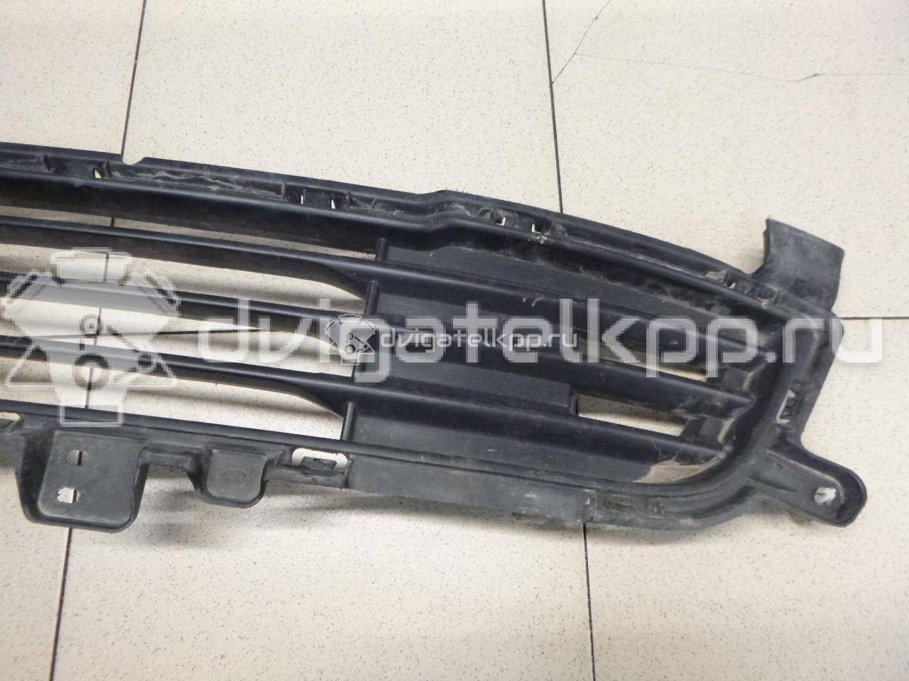 Фото Решетка в бампер центральная  6402a233 для Mitsubishi Outlander {forloop.counter}}