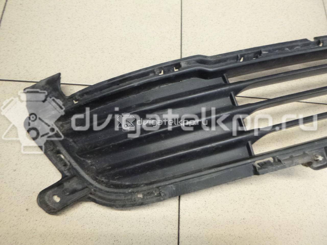 Фото Решетка в бампер центральная  6402a233 для Mitsubishi Outlander {forloop.counter}}