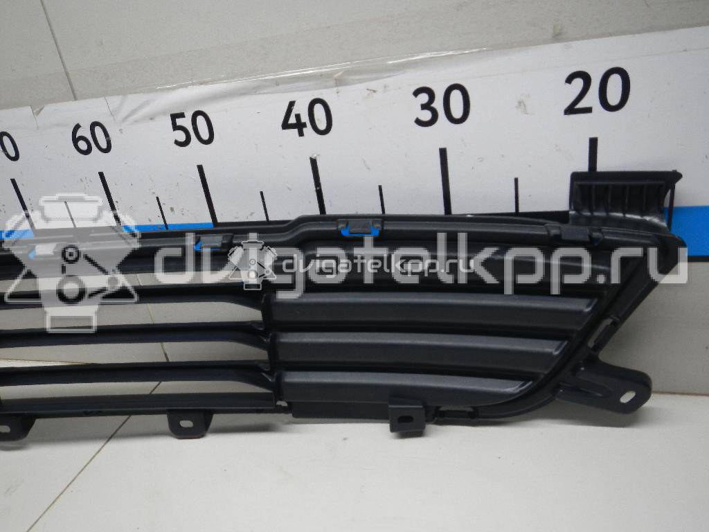 Фото Решетка в бампер центральная  6402A233 для Mitsubishi Outlander {forloop.counter}}