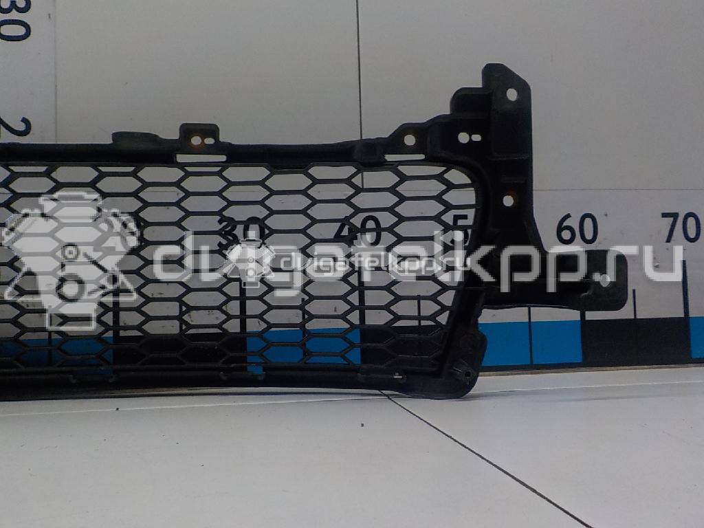 Фото Решетка в бампер  6402A199 для Mitsubishi Outlander {forloop.counter}}