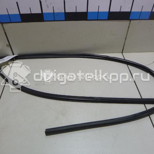 Фото Уплотнитель стекла двери  mr526476 для mitsubishi Lancer (CS/Classic)