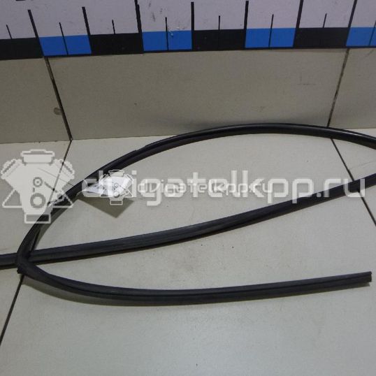 Фото Уплотнитель стекла двери  mr526475 для mitsubishi Lancer (CS/Classic)