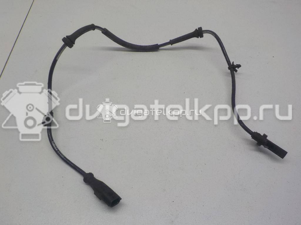 Фото Датчик ABS передний  8V512C204AD для Ford Fiesta / B-Max Jk {forloop.counter}}