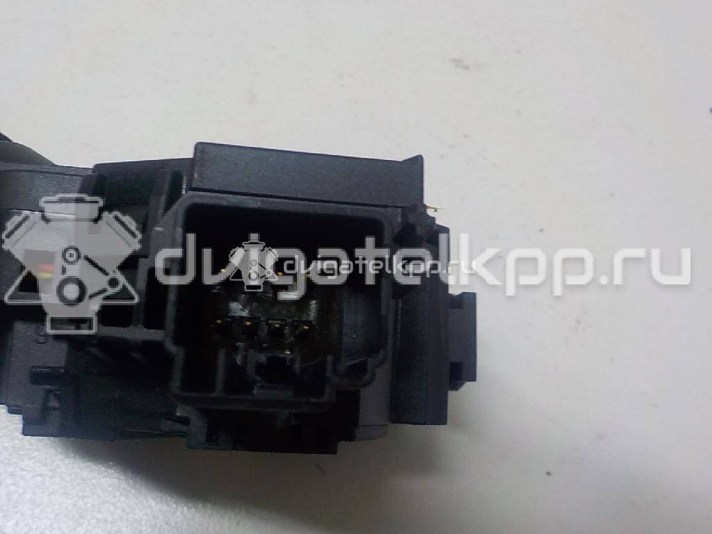 Фото Переключатель поворотов подрулевой  1682336 для Ford Fiesta {forloop.counter}}