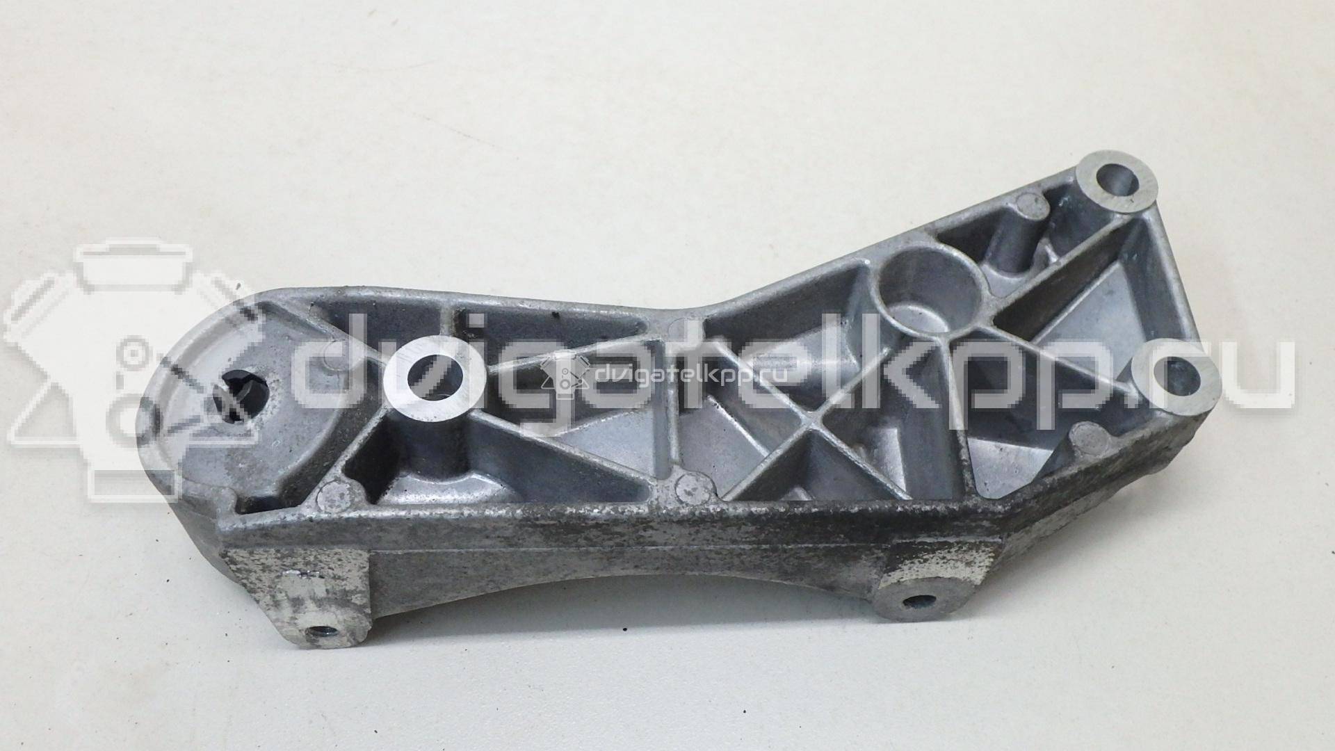 Фото Кронштейн генератора  030145169N для Seat Leon / Toledo {forloop.counter}}