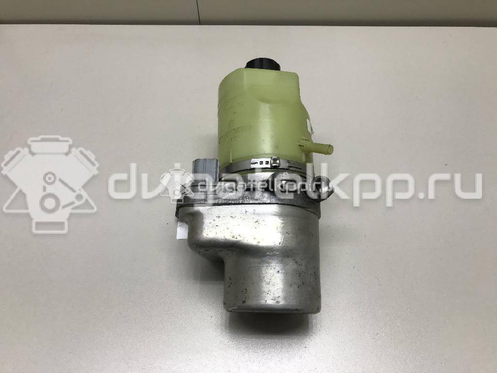 Фото Насос гидроусилителя  1420184 для Ford Fiesta / Focus / Kuga / C-Max {forloop.counter}}