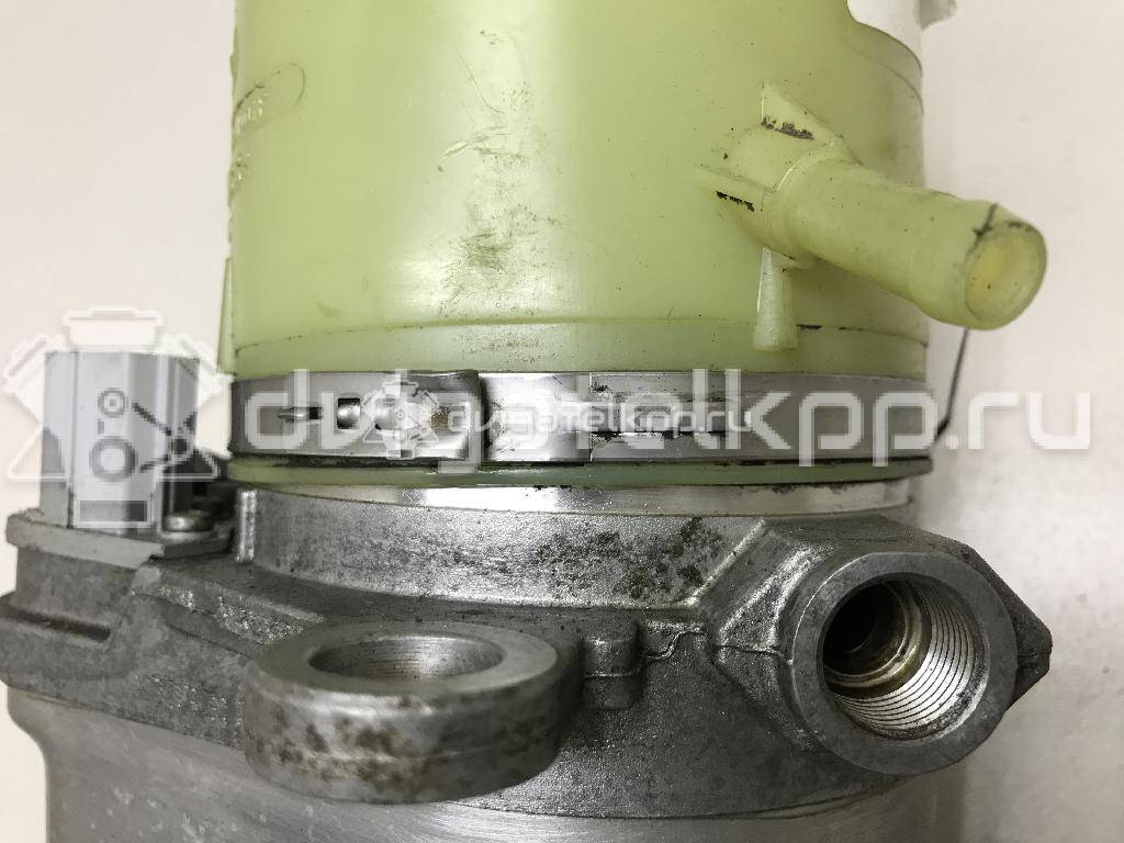 Фото Насос гидроусилителя  1420184 для Ford Fiesta / Focus / Kuga / C-Max {forloop.counter}}