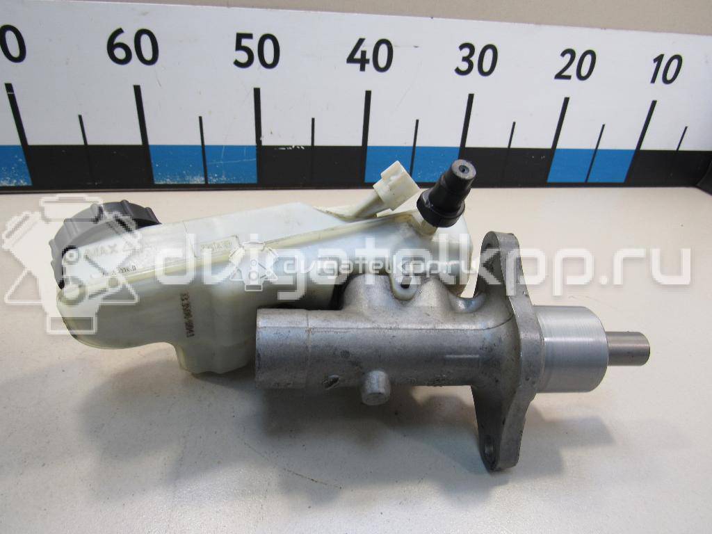 Фото Цилиндр тормозной главный  1689827 для Ford Focus / Kuga / C-Max {forloop.counter}}