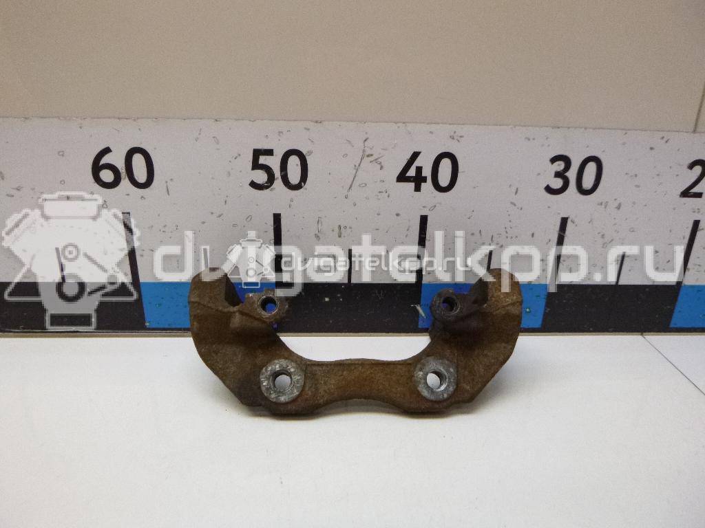 Фото Скоба суппорта переднего  1471710 для Ford Focus / C-Max {forloop.counter}}