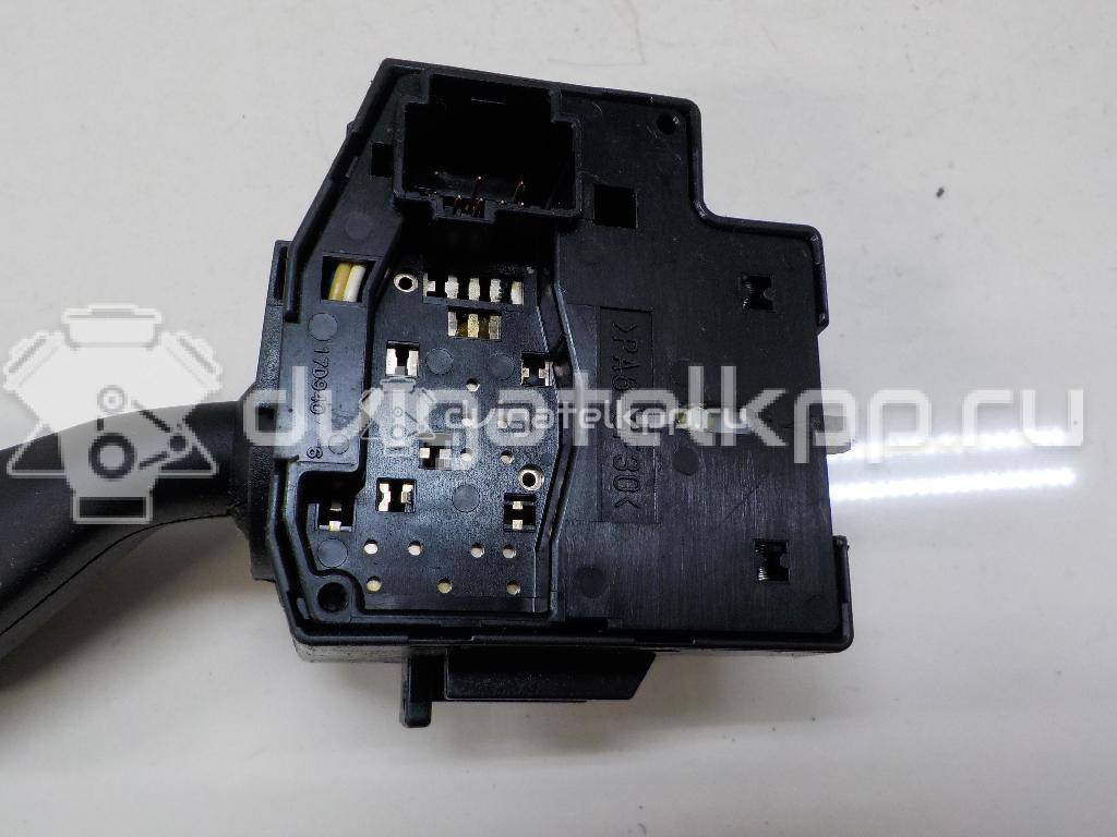 Фото Переключатель поворотов подрулевой  1362588 для Ford Focus {forloop.counter}}