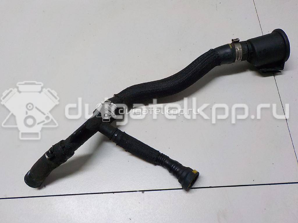 Фото Маслозаливная горловина  1683707 для ford C-MAX {forloop.counter}}