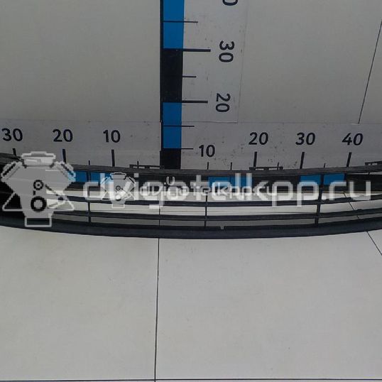 Фото Решетка в бампер центральная  1144546 для Ford Fiesta
