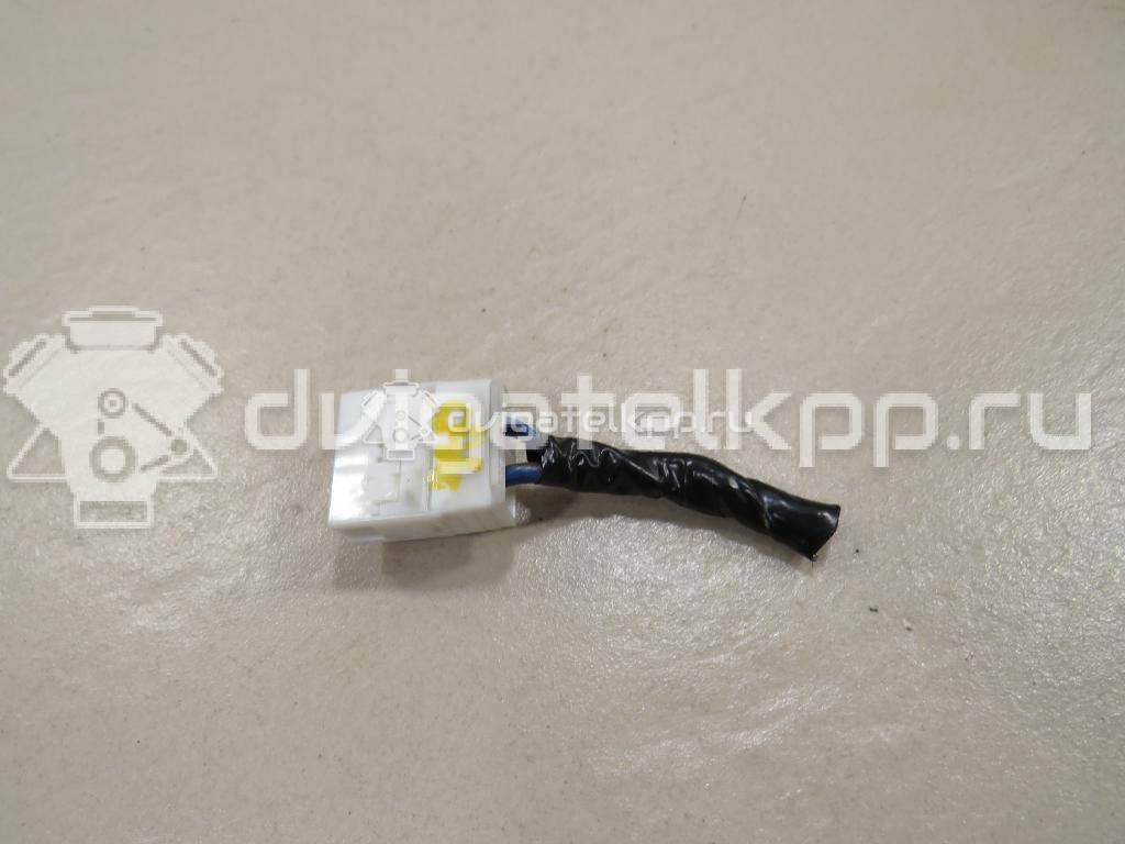 Фото Стекло двери задней правой  1317984 для Ford Focus {forloop.counter}}