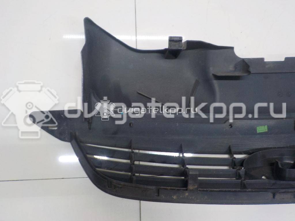 Фото Решетка радиатора  1676410 для Ford Focus {forloop.counter}}