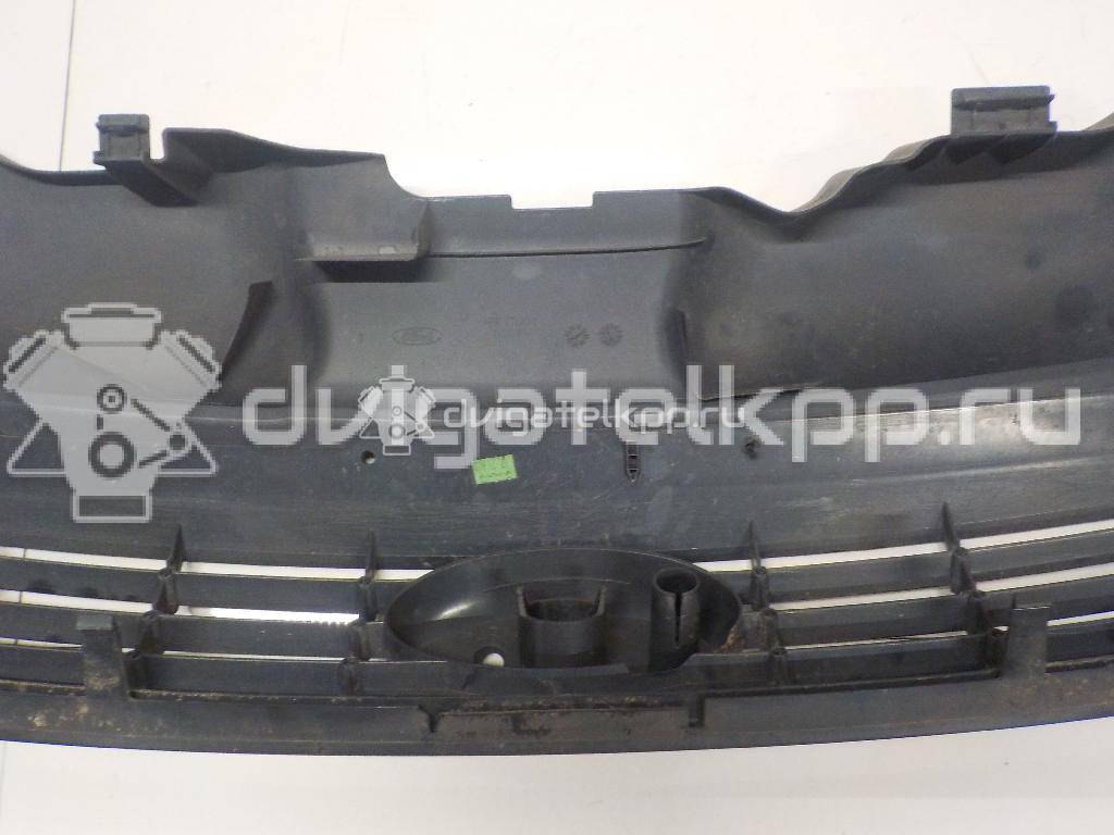 Фото Решетка радиатора  1676410 для Ford Focus {forloop.counter}}