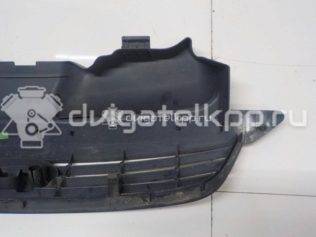 Фото Решетка радиатора  1676410 для Ford Focus {forloop.counter}}