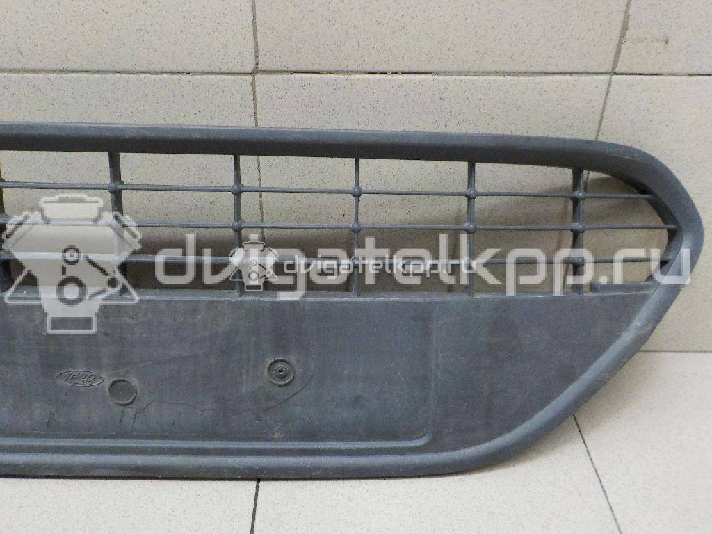 Фото Решетка в бампер центральная  1497510 для Ford Focus {forloop.counter}}