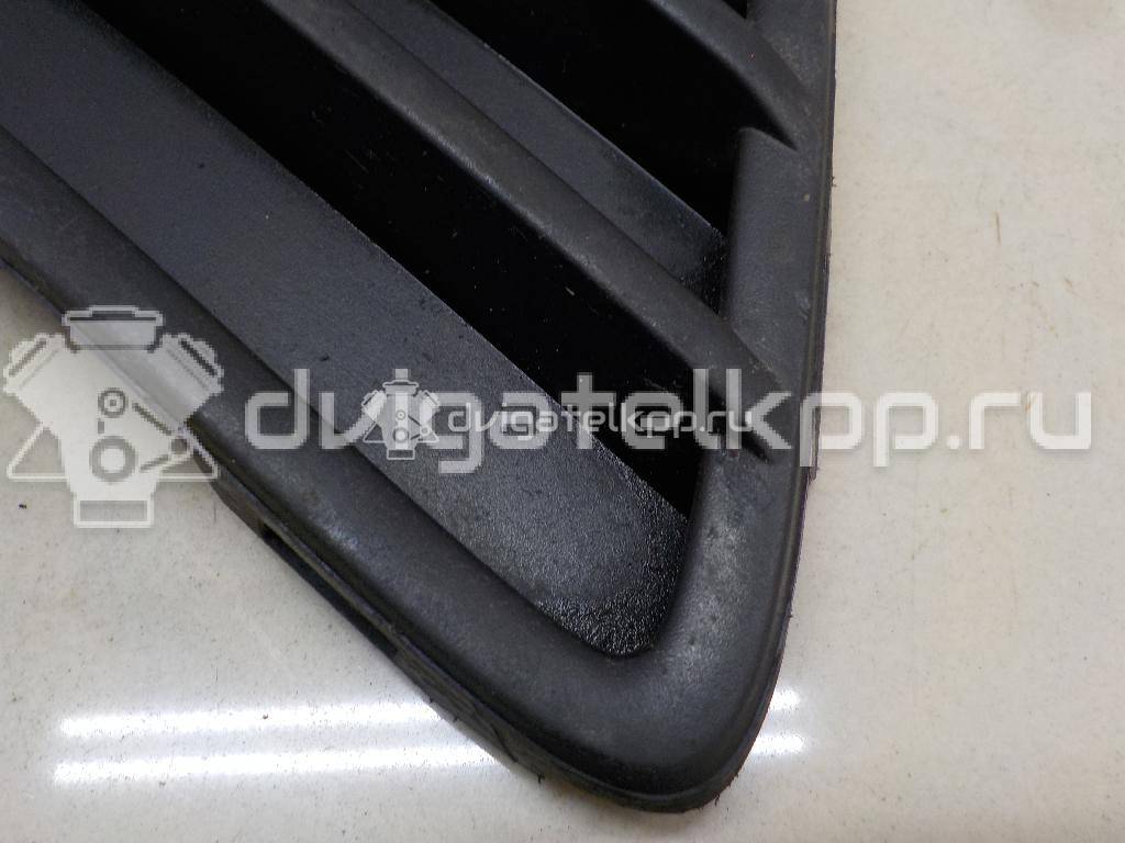 Фото Решетка в бампер левая  1718737 для Ford Focus {forloop.counter}}