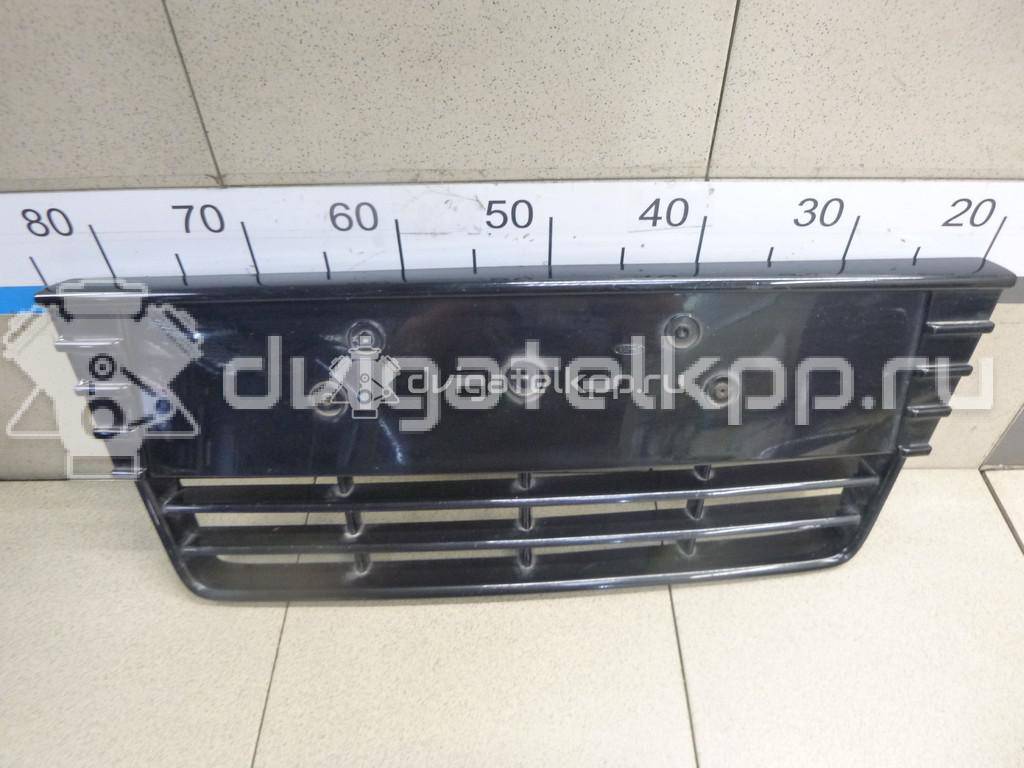 Фото Решетка в бампер центральная  1719219 для Ford Focus {forloop.counter}}