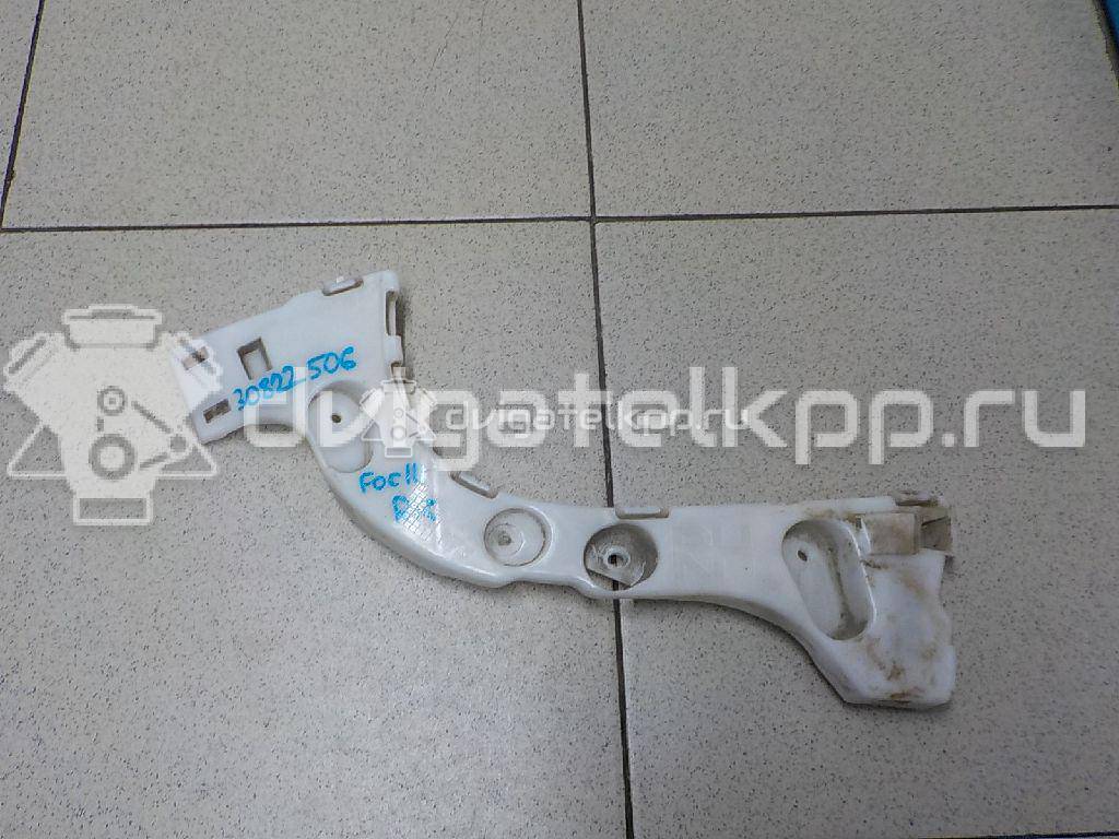 Фото Направляющая заднего бампера правая  1742938 для Ford Focus {forloop.counter}}