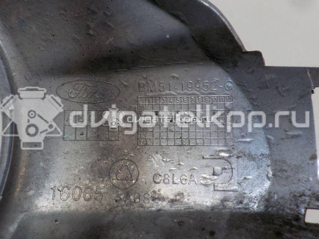 Фото Рамка противотуманной фары правой  1694984 для Ford Focus {forloop.counter}}