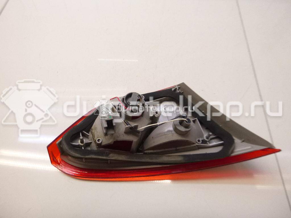 Фото Фонарь задний внутренний правый  1769301 для Ford Focus {forloop.counter}}