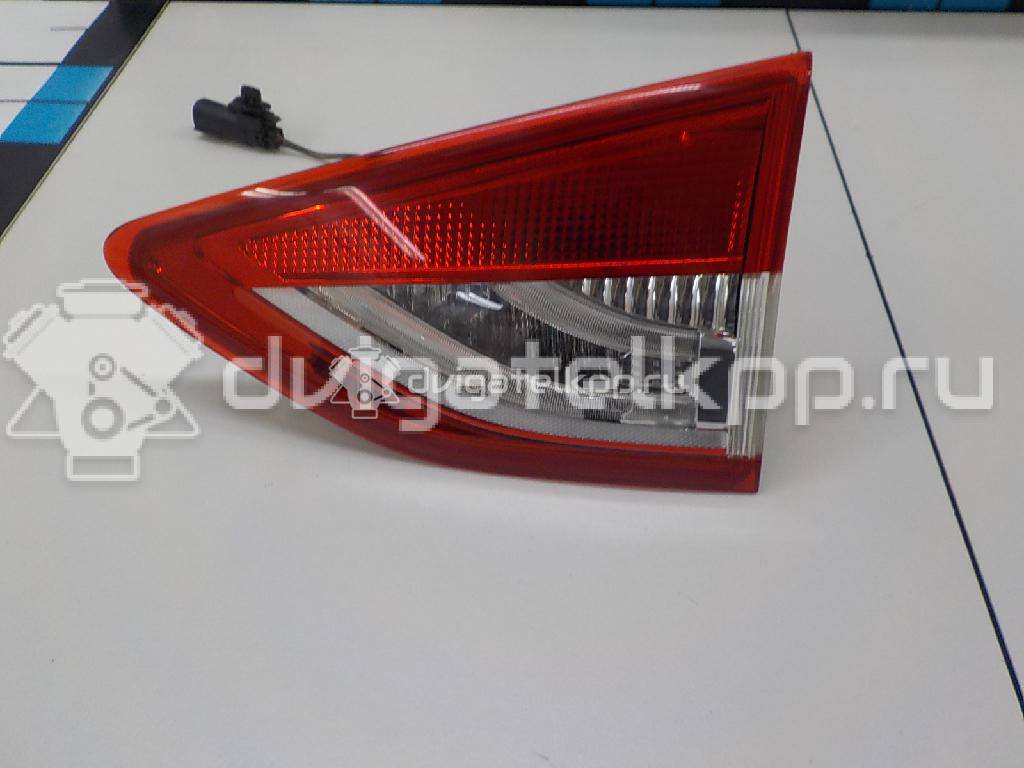 Фото Фонарь задний внутренний правый  1830548 для Ford Kuga {forloop.counter}}