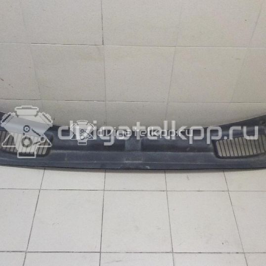 Фото Решетка стеклооч. (планка под лобовое стекло)  1471826 для Ford Capri