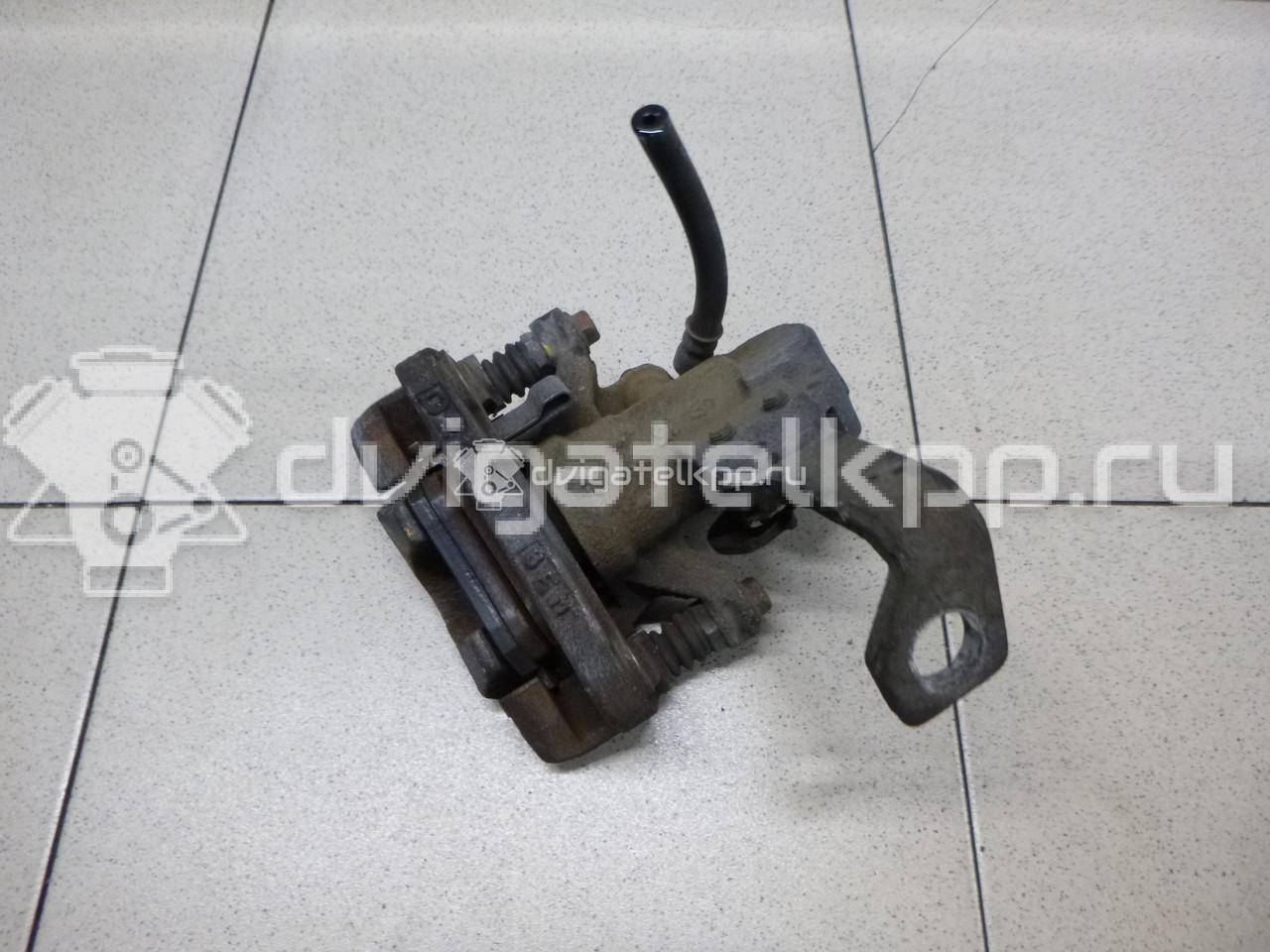 Фото Суппорт тормозной задний правый  43018SAAJ50 для Honda Jazz {forloop.counter}}