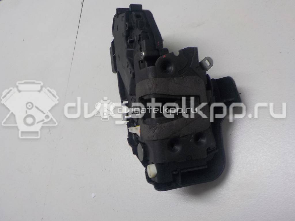 Фото Замок двери задней левой  LR011303 для Land Rover Freelander / Range Rover / Discovery {forloop.counter}}