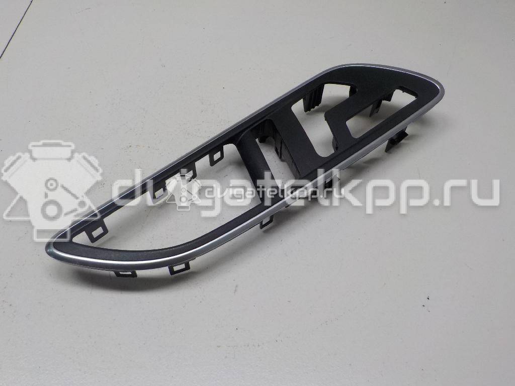 Фото Накладка ручки внутренней  2467200048 для mercedes benz GLA-Class X156 {forloop.counter}}