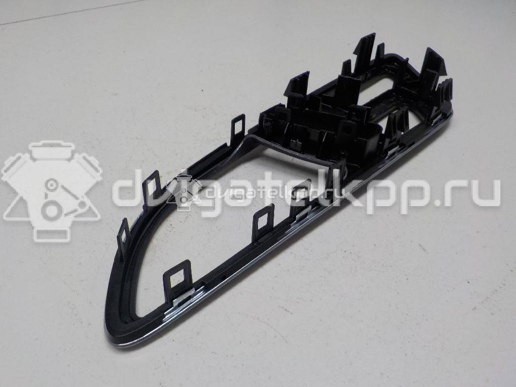 Фото Накладка ручки внутренней  2467200048 для mercedes benz GLA-Class X156 {forloop.counter}}