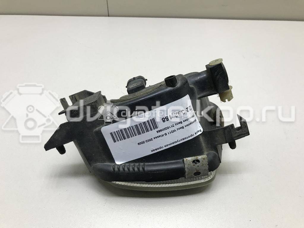 Фото Фара противотуманная правая  2118200656 для mercedes benz W211 E-Klasse {forloop.counter}}