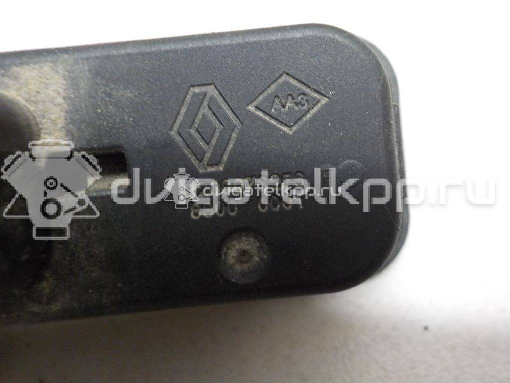 Фото Кнопка открывания багажника  8200076256 для Renault Grand / Scénic / Megane {forloop.counter}}