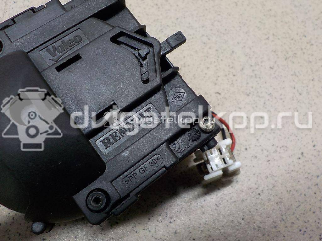 Фото Переключатель поворотов подрулевой  255405005R для Renault Clio {forloop.counter}}