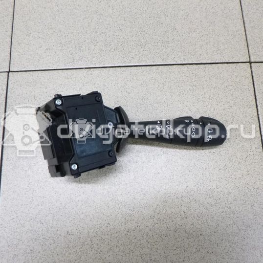 Фото Переключатель стеклоочистителей  8201168013 для Renault Trafic / Captur J5 / Clio