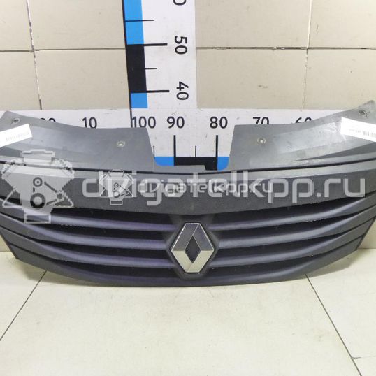 Фото Решетка радиатора  8200752748 для Renault Logan